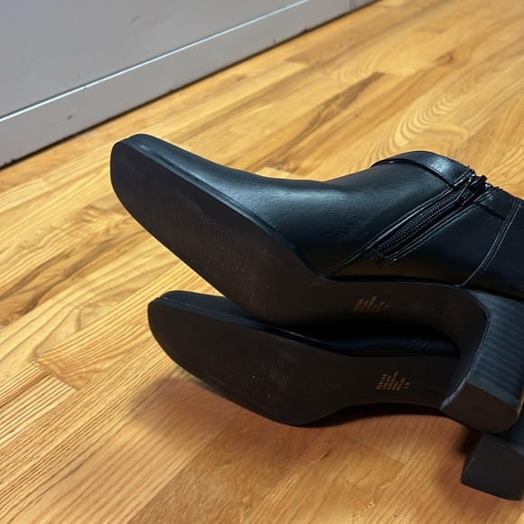 Great for Fall Barley worn AJ Valenci Ankle Boots - Picture 6 of 6